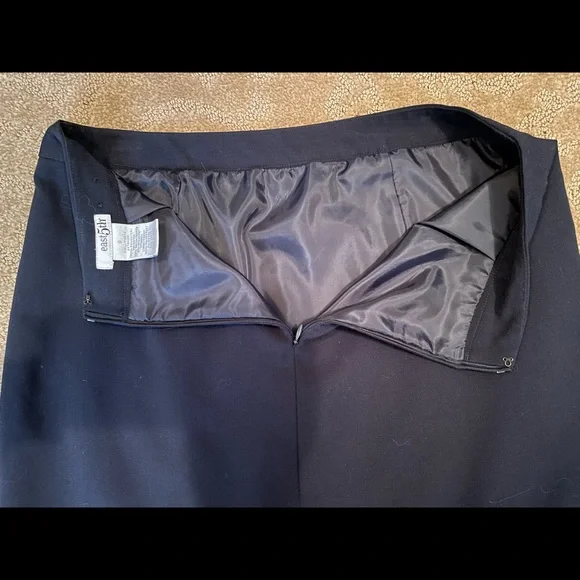 NAVY BLUE LINED PENCIL SKIRT - Picture 8 of 10